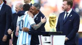 Claudio Tapia pays emotional tribute to Lionel Messi after World Cup heartbreak