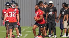 Falcons' Bijan Robinson says it's his 'dream' to stay with one team