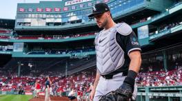 White Sox catcher Joey Bart sustains hand fracture on HBP