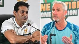 Jason Gillespie tells Aaqib Javed to 'look in the mirror' over selection turmoil