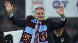 Former West Ham goalkeeper Ludek Miklosko dies at 64