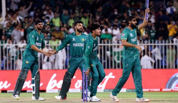 Pakistan Nay dilchasp muqablay kay bad new zealand ko 5 wickets say shikast dedi