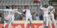 pakistan ko bangladesh kay hatho pehly test mien 104 runs sae shikast