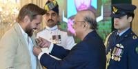 saddar pakistan ki janib sae milny wala award mery liye aizaz ki baat hai shahid afridi