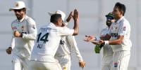 pakistan test team ajj sae england mein practice kary gi
